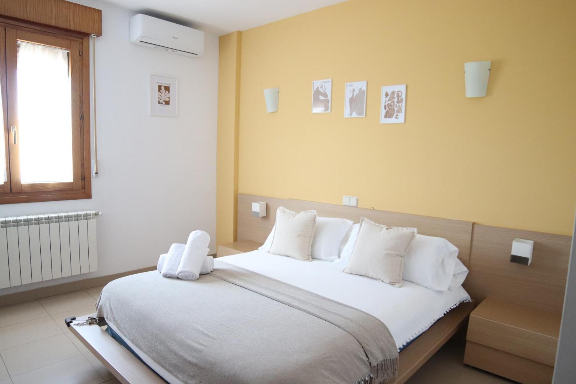Hostal-Casa Rural Rosa-Nonna Siguenza Esterno foto