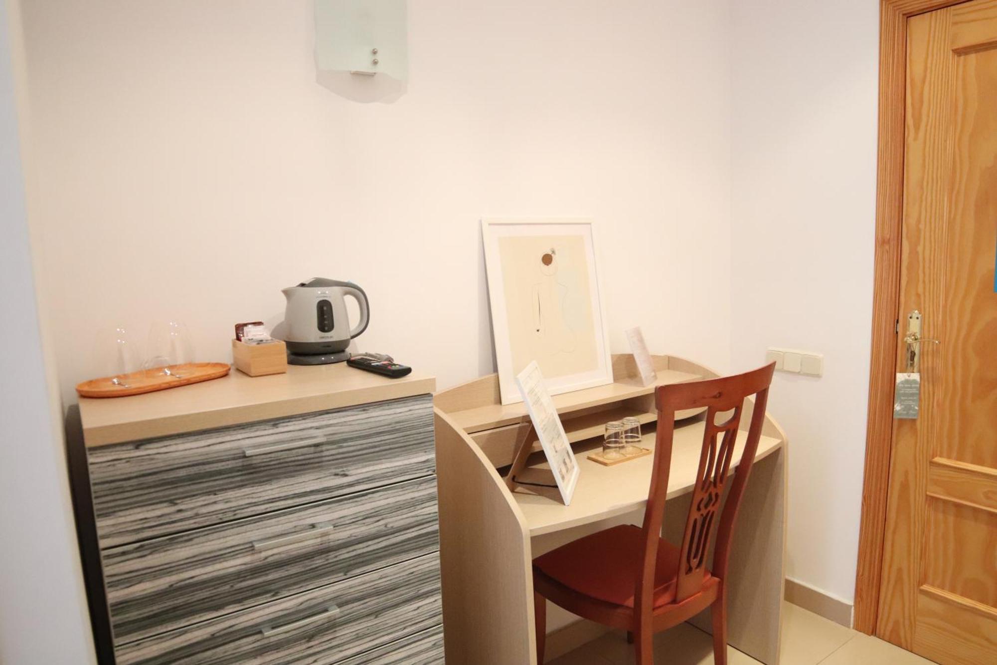 Hostal-Casa Rural Rosa-Nonna Siguenza Esterno foto