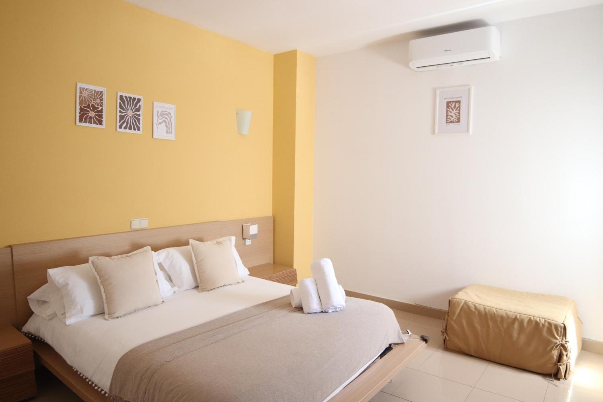 Hostal-Casa Rural Rosa-Nonna Siguenza Esterno foto